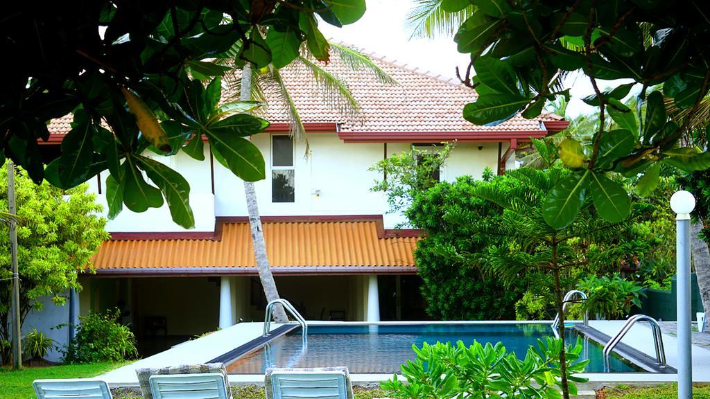 Ziegler Cottage Negombo Exterior photo